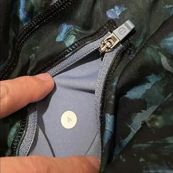 Lululemon leggings - Picture 4 of 9